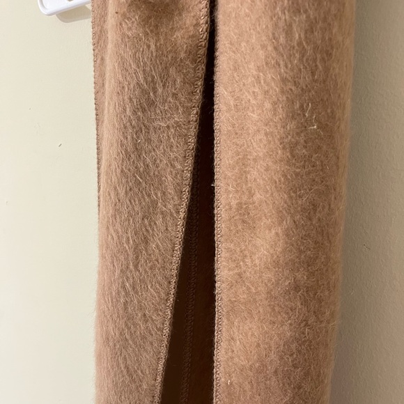 Alpaca Camargo Camel Alpaca Fringe Scarf - Picture 3 of 8